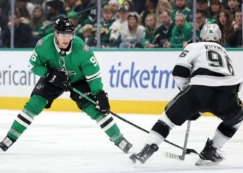 НХЛ: Даллас перервав серію невдач, Тампа програла