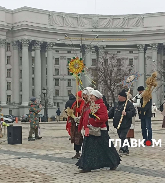 Різдво у серці столиці: Київ зустрів свято великою ходою звіздарів (фото, відео)