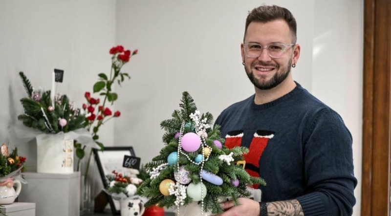 &ldquo;Квіти &ndash; це емоція, а емоції зараз потрібні як ніколи&rdquo;: історія флориста, який побудував бізнес у Запоріжжі під час війни