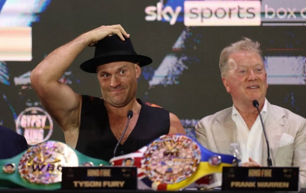 Воррен зобразив уявлення про бій між Ф&rsquo;юрі та Джошуа у вигляді банкнот