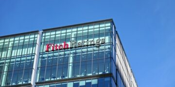 Fitch підвищив кредитний рейтинг України