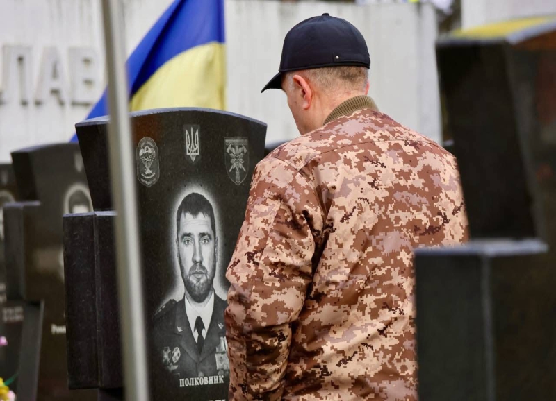 Артем Кобзар: Нехай небесний захист Святого Миколая оберігає всіх захисників і захисниць України