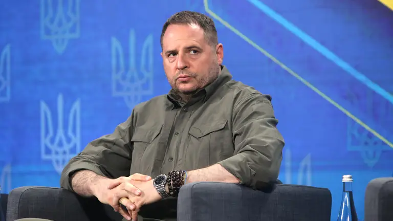 Президент вивів Єрмака зі складу РНБО та Ставки Верховного головнокомандувача