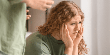 Жителя Красилова засудили за систематичне домашнє насильство над донькою