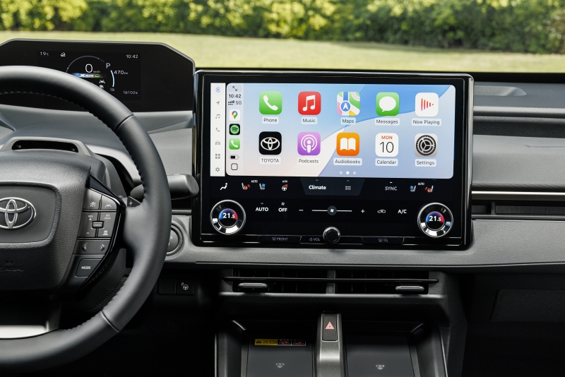 Збільшений запас ходу та прискорена зарядка: Toyota представила оновлений bZ4X для Європи