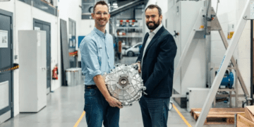 Інноваційна технологія Mercedes дає змогу випускати авто без задніх гальм (ФОТО)