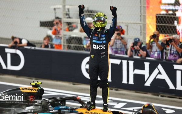 Уперше у Формулі-1 чемпіоном став Ландо Норріс Уперше у Формулі-1 чемпіоном став Ландо Норріс
