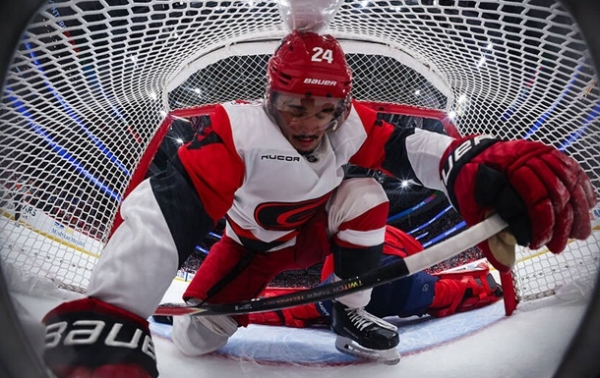 НХЛ: Кароліна обіграла Вашингтон у серії булітів НХЛ: Кароліна обіграла Вашингтон у серії булітів