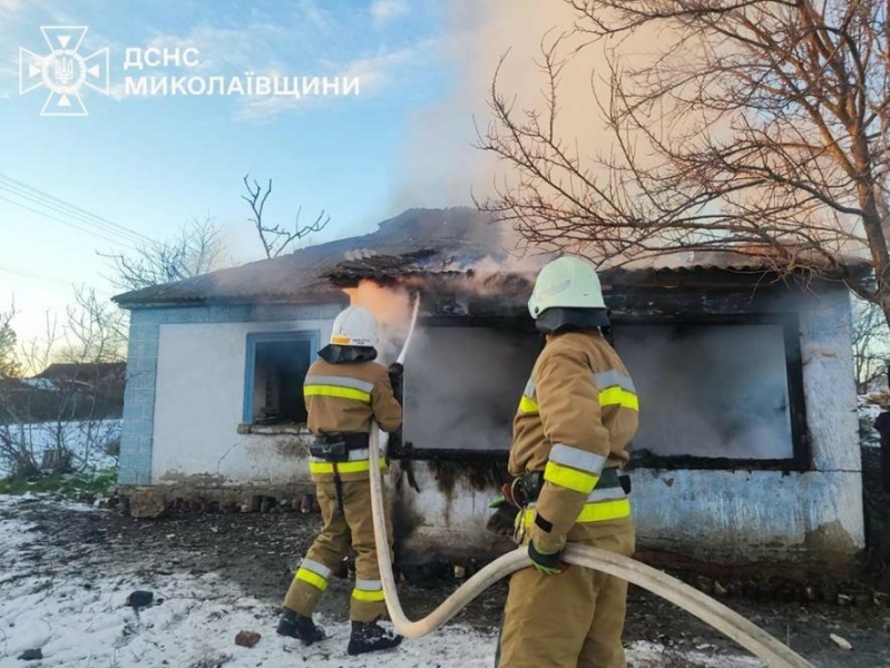 Дитина отримала опіки, рятуючи молодшу сестру: пожежі на Миколаївщині, - ФОТО