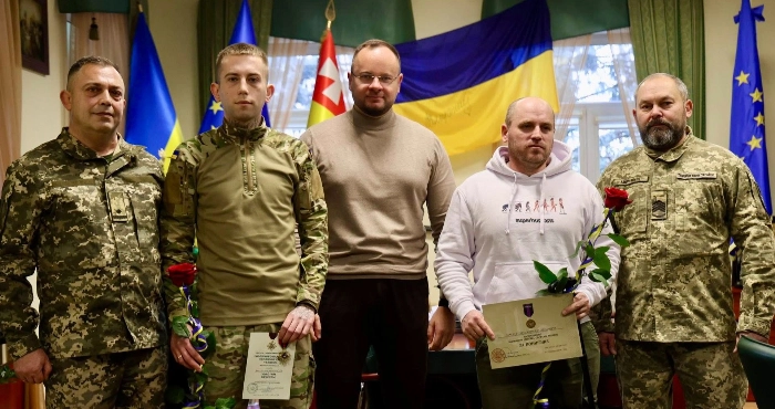 Двоє бійців ЗСУ отримали високі нагороди в Луцьку