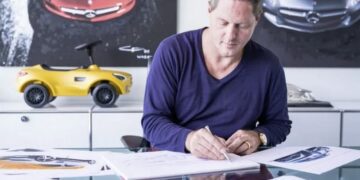 Шеф-дизайнер Mercedes-Benz йде у відставку