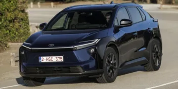 Збільшений запас ходу та прискорена зарядка: Toyota представила оновлений bZ4X для Європи