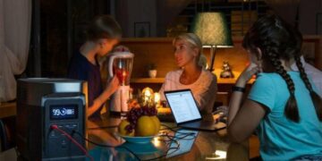 Як вибрати зарядну станцію для дому під час блекаутів: огляд популярних моделей