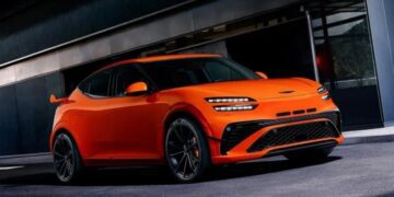 Genesis представив спортивний кросовер та майбутній суперкар