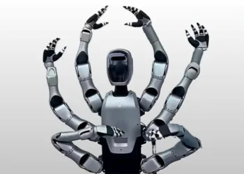 Шива, потримай моє пиво: китайська компанія Midea представила промислового андроїда Miro U з шістьма руками