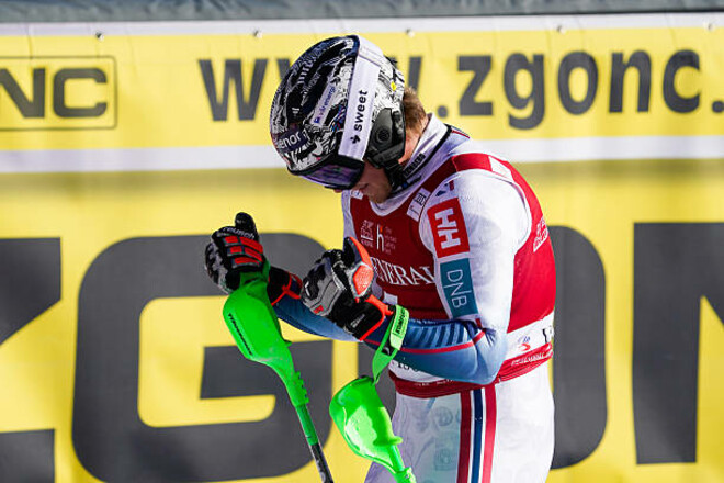 Гірські лижі. Легенда на подіумі КС, перша перемога Хаугана в сезоні