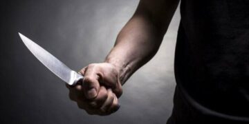 Криваве застілля у Миколаєві: чоловік смертельно поранив знайомого