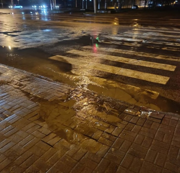 На Харківській в Сумах знову стався витік