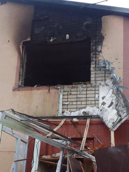 На Нікопольщині ворог побив багато будинків, АЗС та лінії електропередач