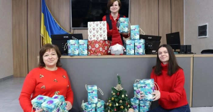 Підгайцівська громада передала понад тисячу солодких подарунків дітям пільгових категорій