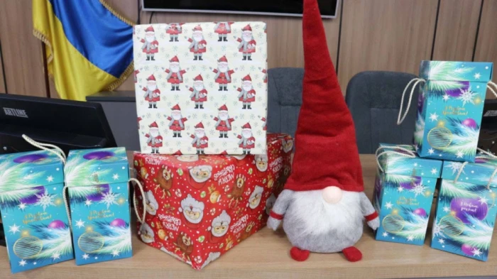 Підгайцівська громада передала понад тисячу солодких подарунків дітям пільгових категорій