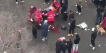 Ракетний удар по Дніпру: є загиблі та поранені