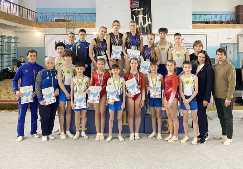Спортсмени з Сумщини здобули 8 нагород на чемпіонаті та Всеукраїнських змаганнях зі стрибків на акробатичній доріжці