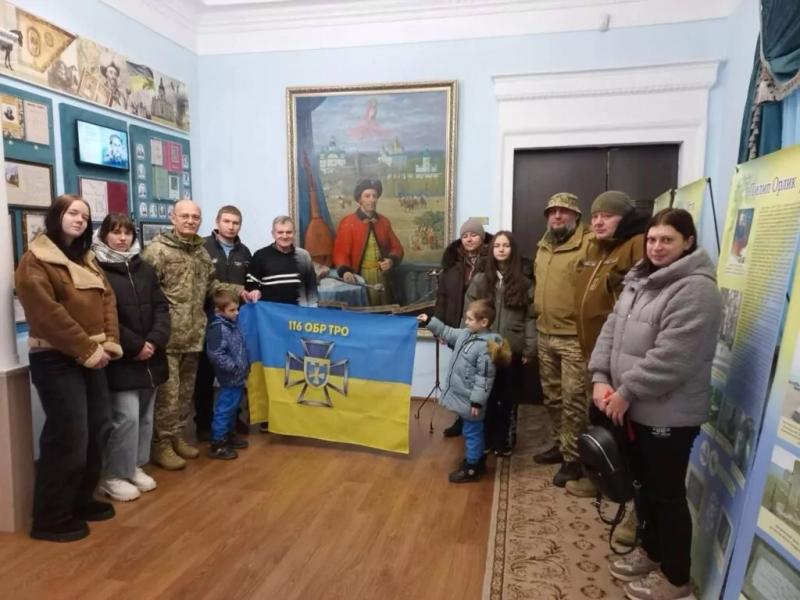 «Тепла Хвиля»: бійцям 116-ї ОБр ТрО розповіли про військове мистецтво українських козаків