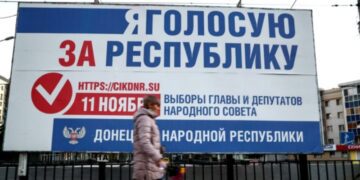 Тури до Ростова, щоб сходити в душ, закриття шахт і скарги Путіну: Як змінилося життя в окупації за останні 3 роки