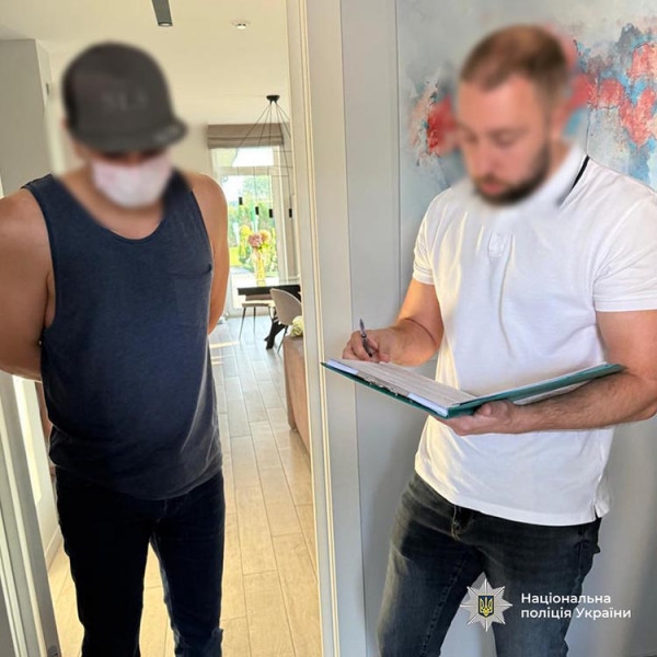 У Дніпрі викрили посадовця міськради Дніпра на багатомільйонних розкрадання під час відновлення житла після обстрілів