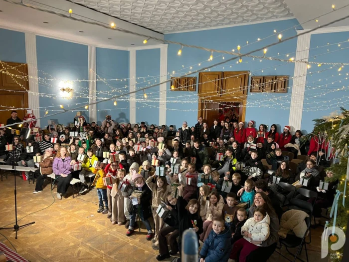 У Луцьку організували масштабний Різдвяний ігроленд для дітей громади. ФОТО