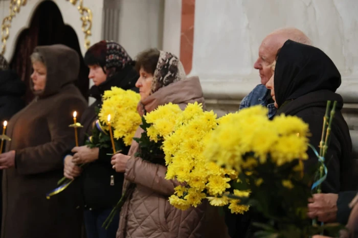 У Луцьку попрощалися із загиблим військовослужбовцем Сергієм Коровіцьким
