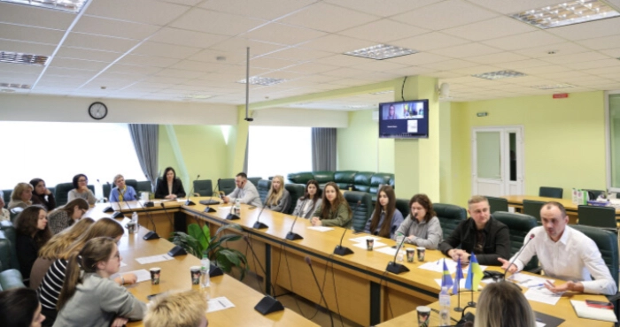 У Луцьку презентували результати дослідження щодо залучення молоді до ухвалення рішень у громаді