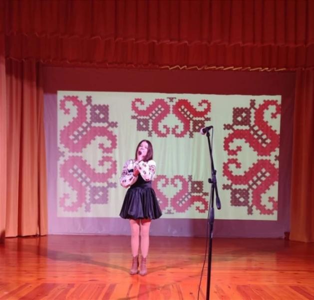 У Луцьку провели пісенний батл поколінь «Музика єднає серця»