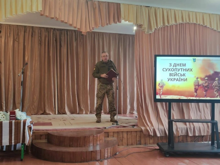 У Підгайцівському ліцеї вшанували полеглих воїнів та передали державні нагороди їхнім родинам