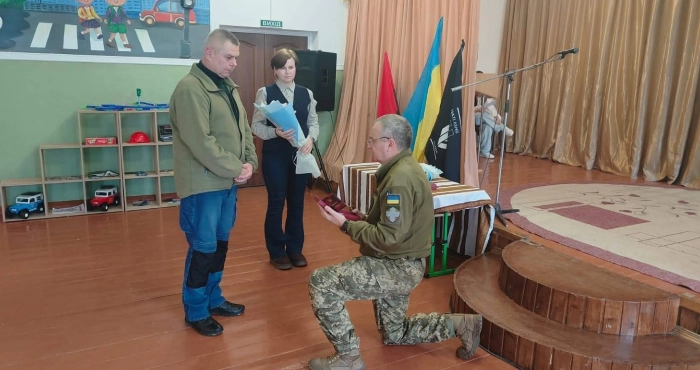 У Підгайцівському ліцеї вшанували полеглих воїнів та передали державні нагороди їхнім родинам