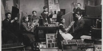 У соцмережі показали старе фотоательє  павлоградського фотографа далекого минулого