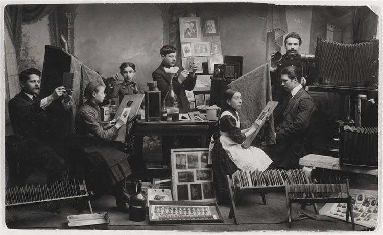 У соцмережі показали старе фотоательє  павлоградського фотографа далекого минулого