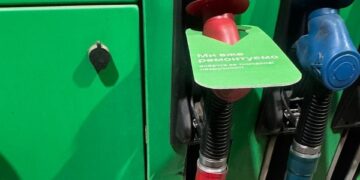 У Сумах підліток без прав влаштував ДТП на заправці й утік