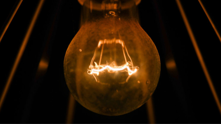 УРЯД ЗАЖАДАВ З РЕКЛАМИ ТА ІНФРАСТРУКТУРИ  СВІТЛО «ПЕРЕКИНУТИ» ДО  КВАРТИР І ОСЕЛЬ УКРАЇНЦІВ