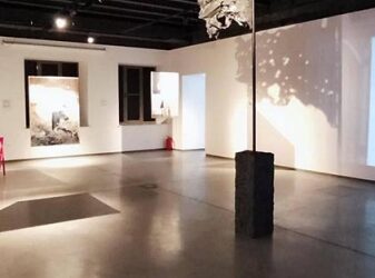 В Дніпрі презентували інсталяцію з уламку зруйнованої ТЕС (ФОТО)