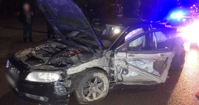 Вкрав авто і в'їхав у маршрутку: подробиці аварії у Луцьку. ФОТО