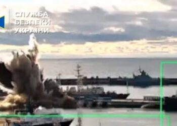 Вперше в історії СБУ підірвала нацистську субмарину підводними БпЛА