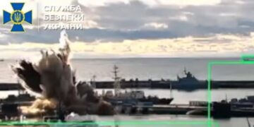 Вперше в історії СБУ підірвала нацистську субмарину підводними БпЛА