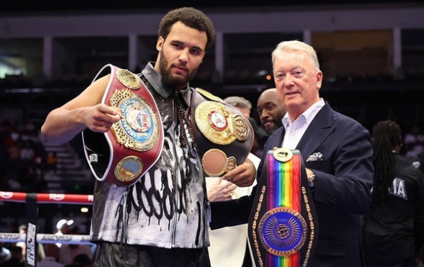 Френк Воррен оцінює шанси Ітауми на бій за чемпіонський пояс