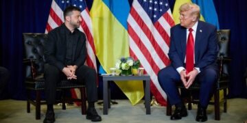 Зеленський прибув до Маямі: зустріч із Трампом про війну та “червоні лінії”