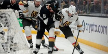 НХЛ: голепад у Нью-Йорку та драма в Лос-Анджелесі