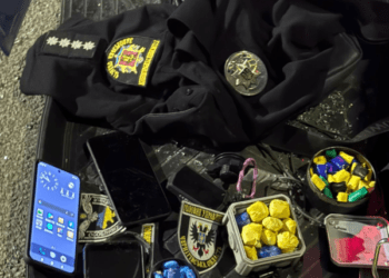 У Запоріжжі група наркоторговців робила “закладки”, одягаючись у форму військових і поліції