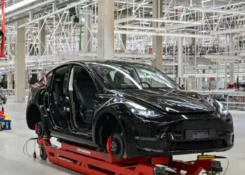 Названо 10 найдорожчих автомобільних компаній світу