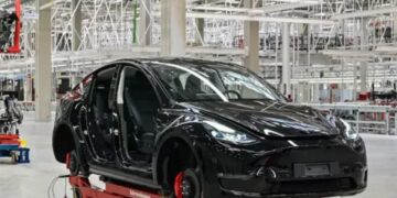 Названо 10 найдорожчих автомобільних компаній світу